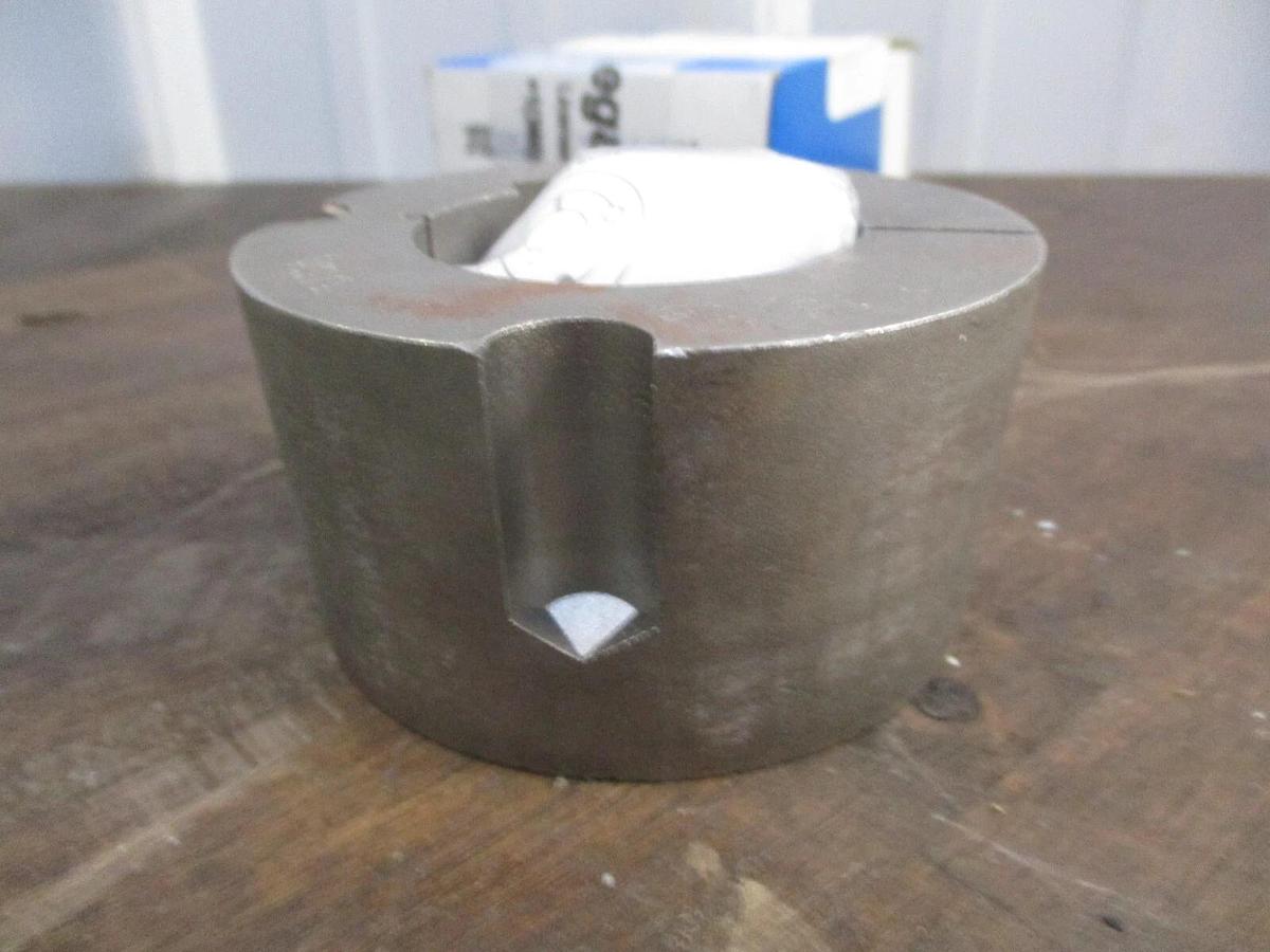 MARTIN 2517 1-15/16 TAPERED BUSHING, #1141049J NIB