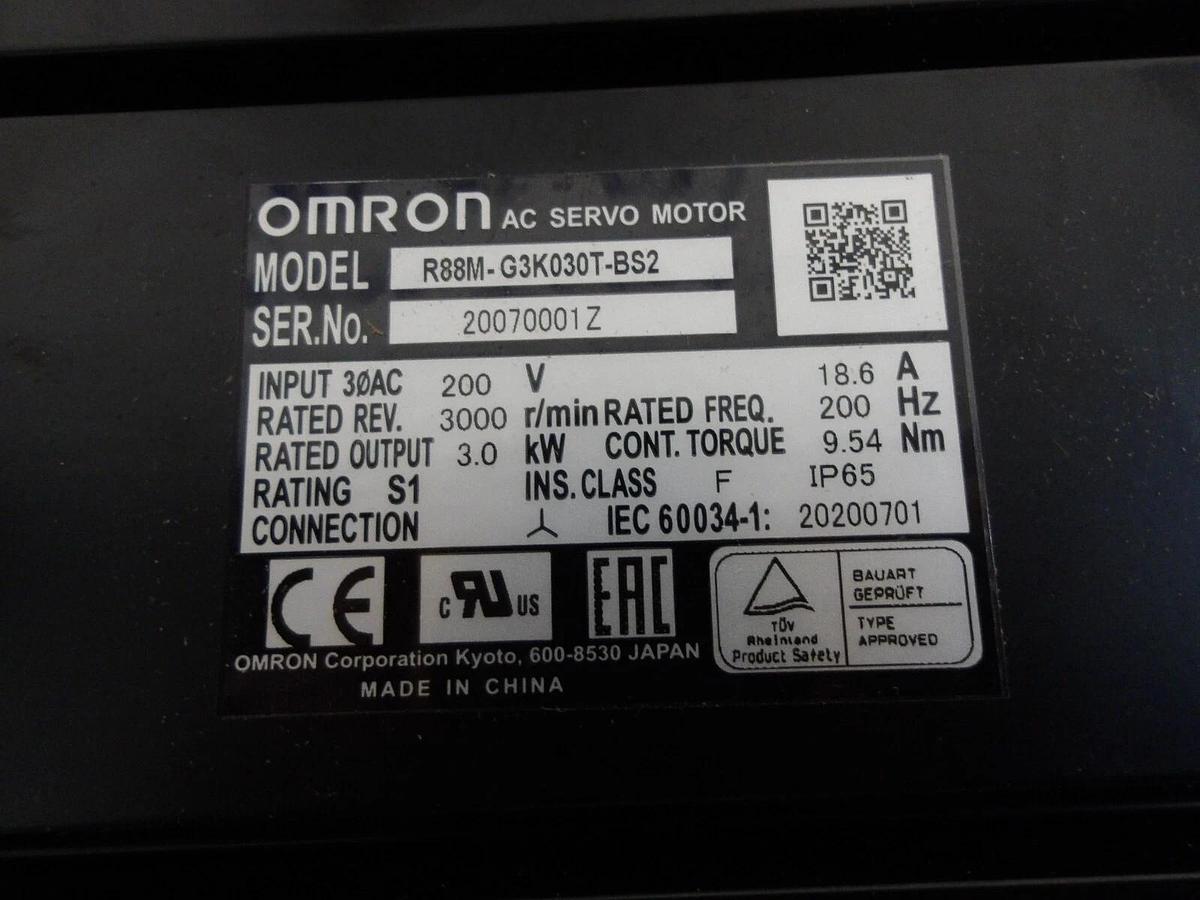 OMRON AC SERVO MOTOR R88M-G3K030T-BS2, #326219G NIB