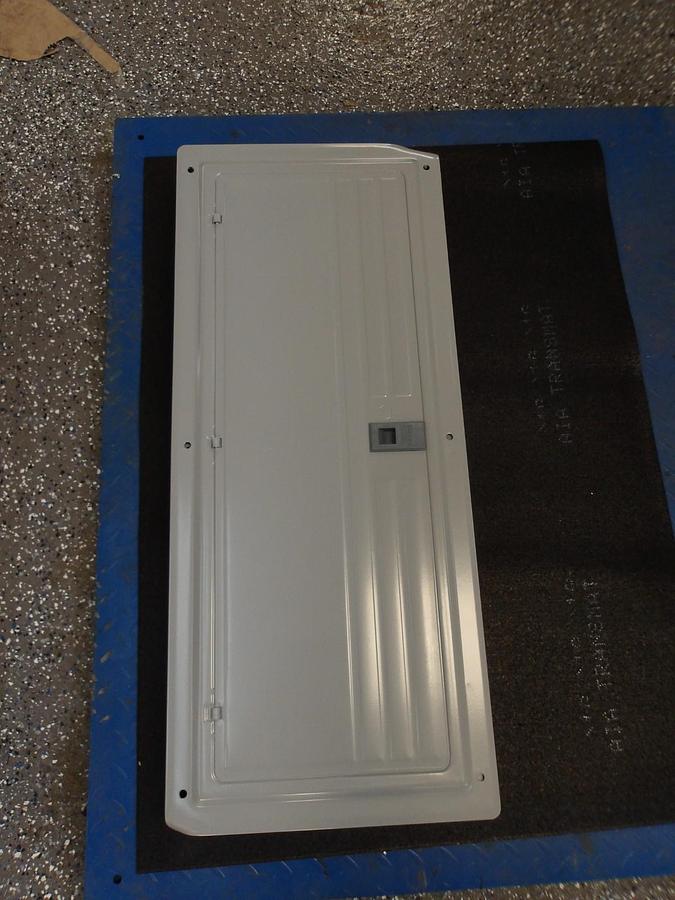 Used SIEMENS 200 A MAIN LOAD CENTER W/ BREAKERS, 120/240 V, #612248G NEW