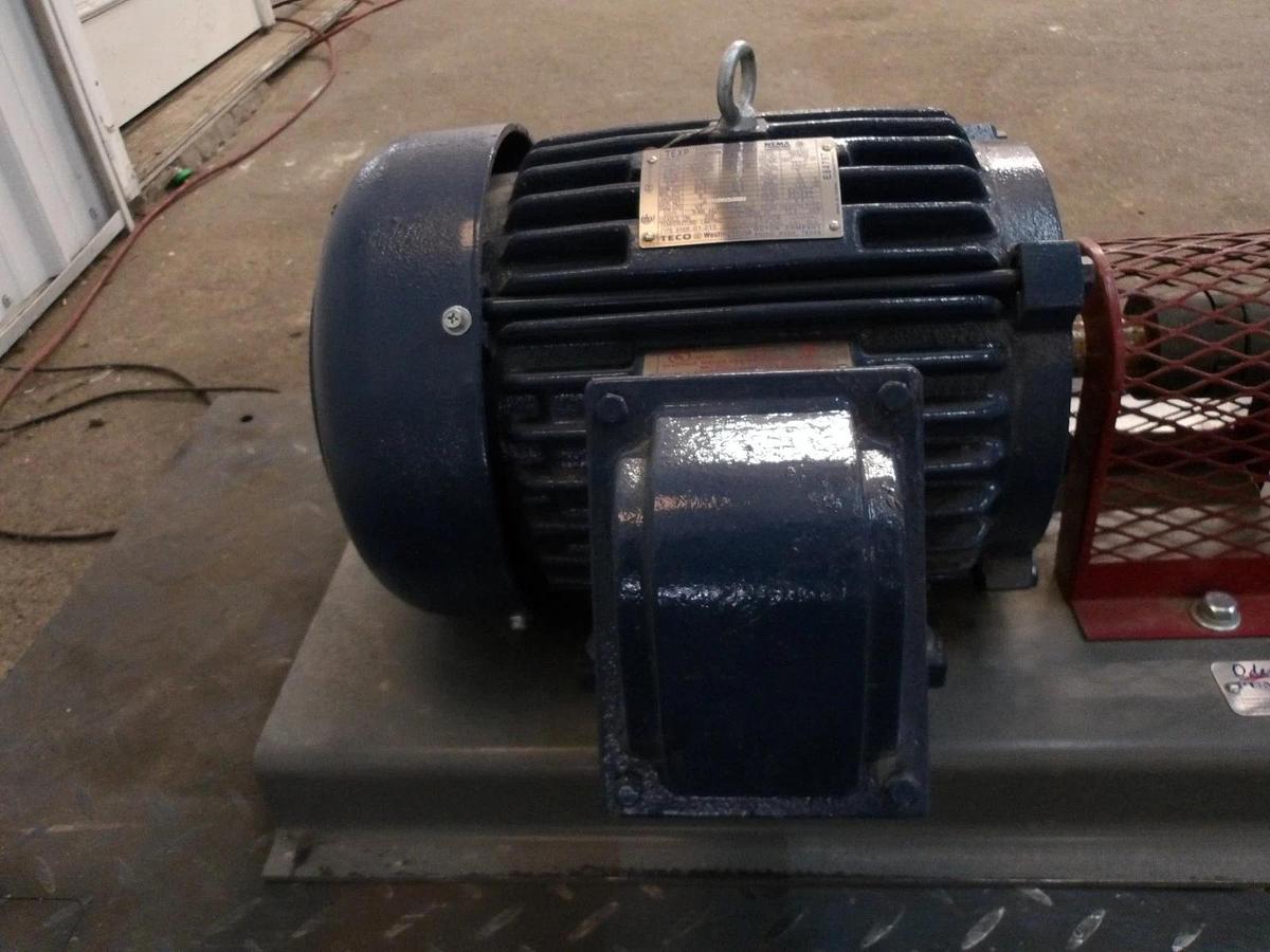 Used ROPER 1-1/2" PUMP W/ 5 HP MOTOR, #1112215GJW NEW