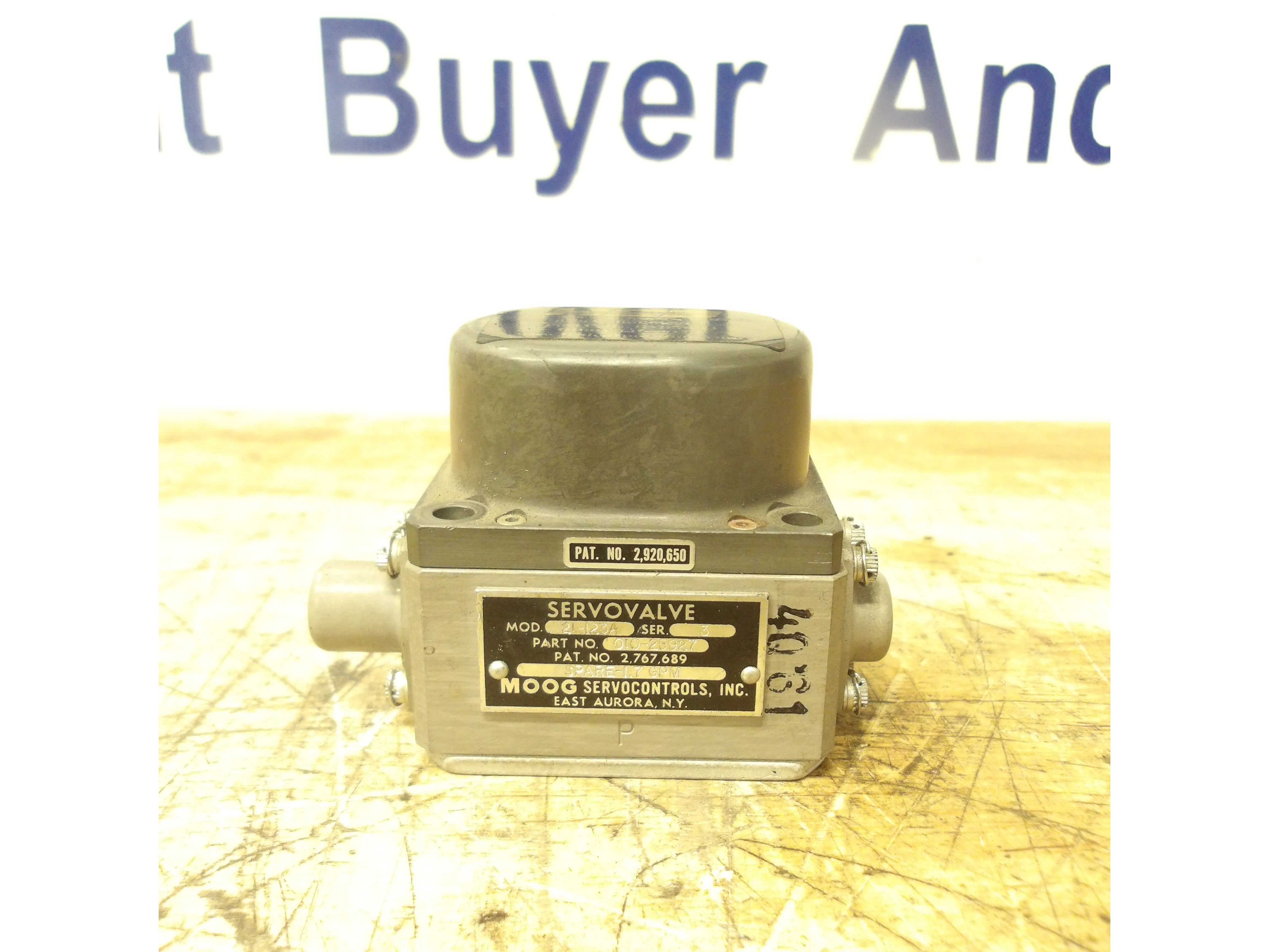 Used MOOG 21-123A/010-25927 SERVO VALVE