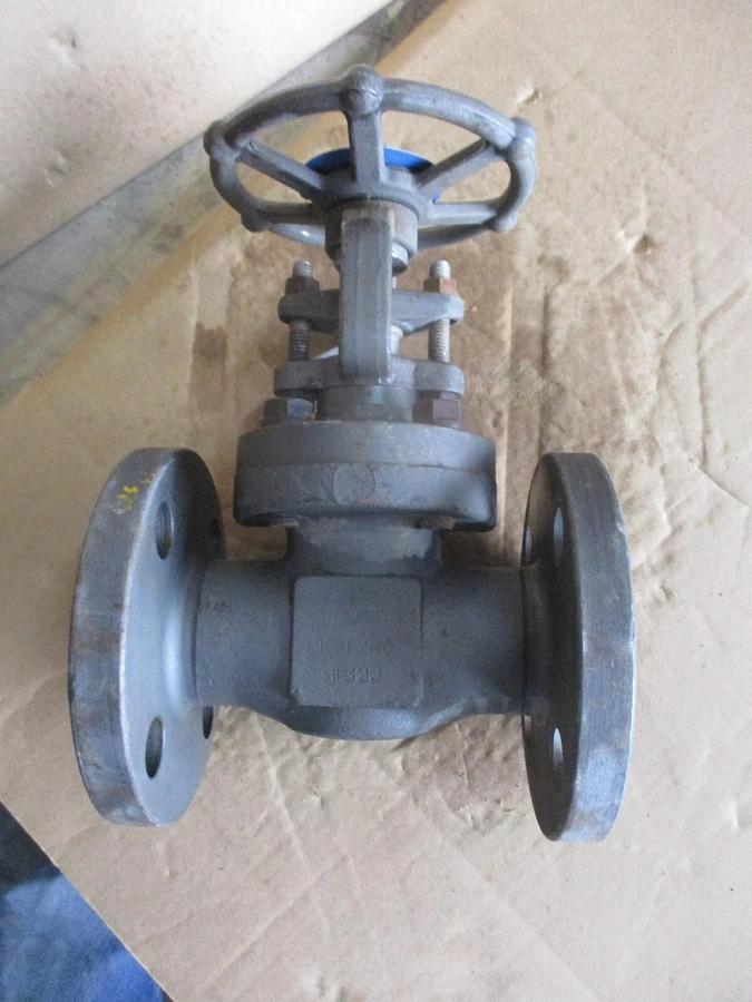 Used VOGT 1-1/2" IRON GATE VALVE, #68901J NEW