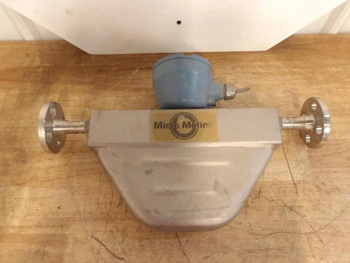 Used MICROMOTION R050S113NWBAEZZZZ MASS FLOW SENSOR, #8221054G USED