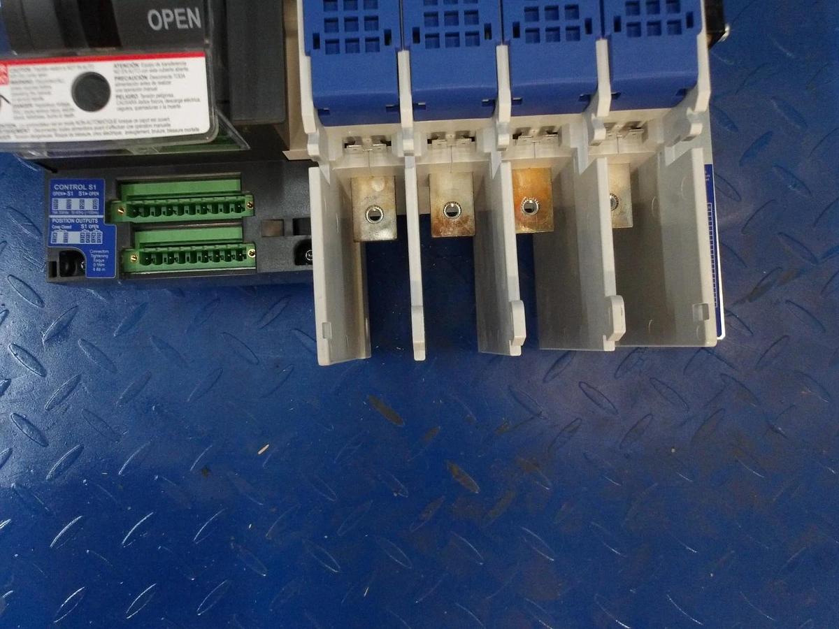 Used RUSSELECTRIC RTSCD TRANSFER SWITC R8A04020, 200 AMP, #122245G PARTS ONLY