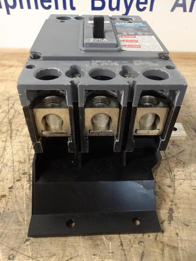 SIEMENS 225 A SUBFEED BREAKER KIT 240 V, #717310G NIB