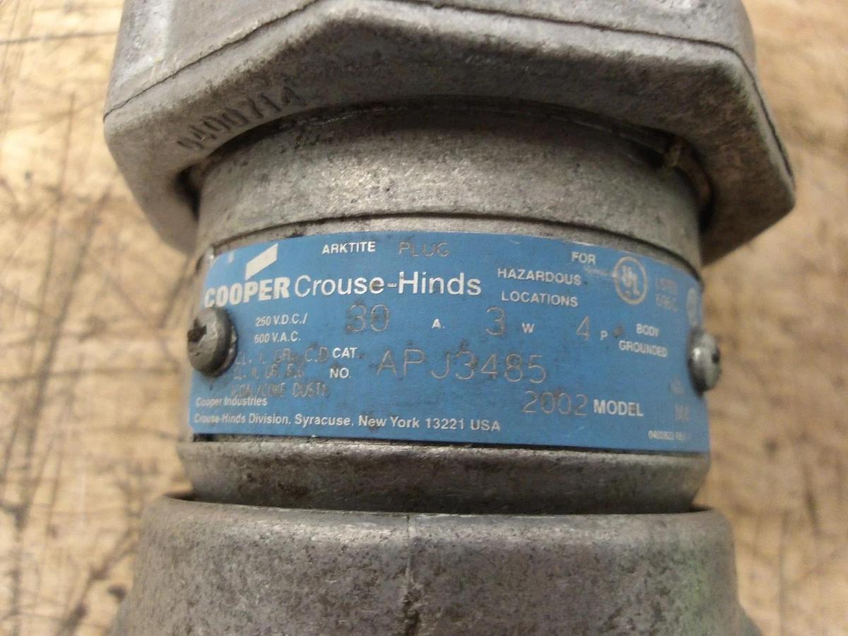 Used CROUSE-HINDS 30 AMP RECEPTACLE APJ3465, 250/600 V, #2131014G USED