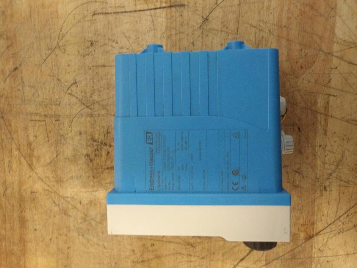 Used ENDRESS HAUSER LIQUILINE MCM42 CONTROLLER, 30 V, #115906G USED