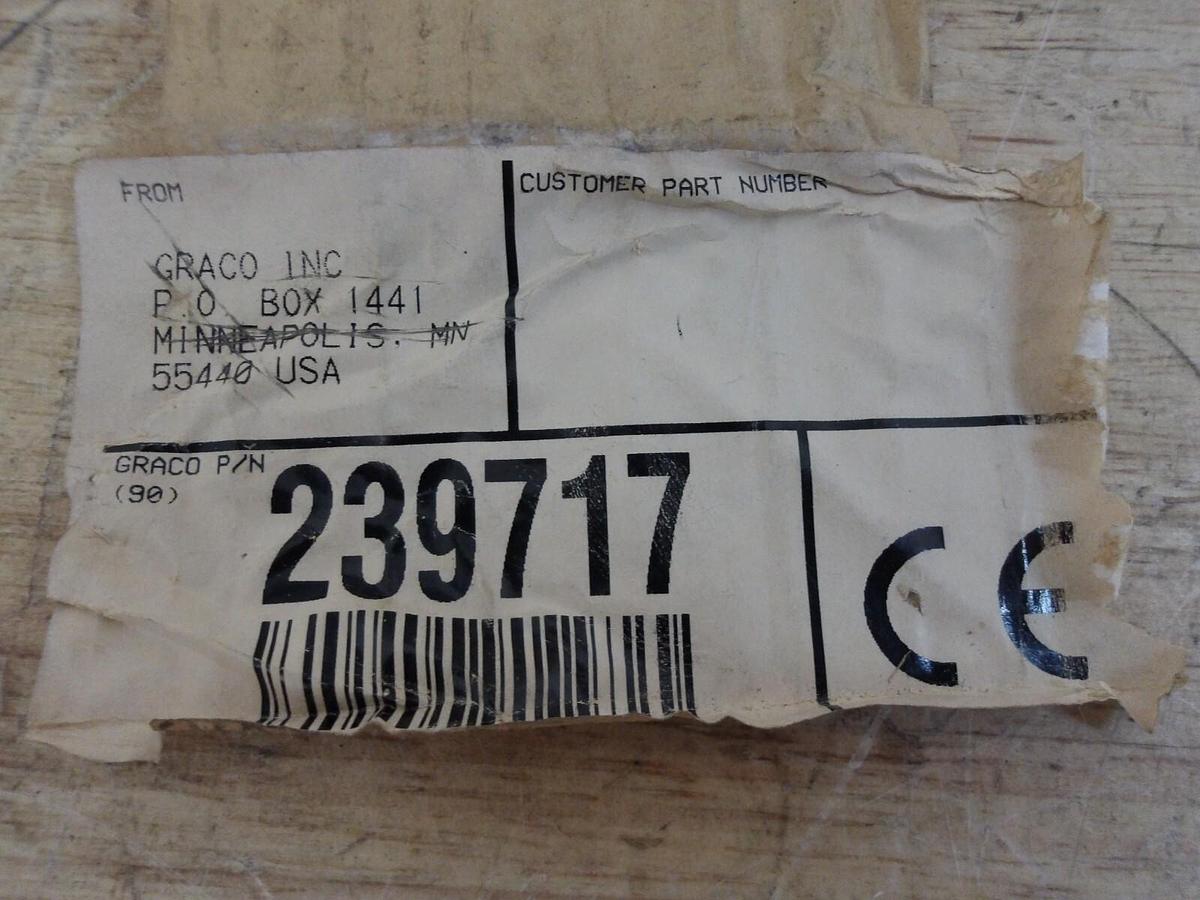Used GRACO 239717 SENSOR, 30 VOLT, #422157G NEW