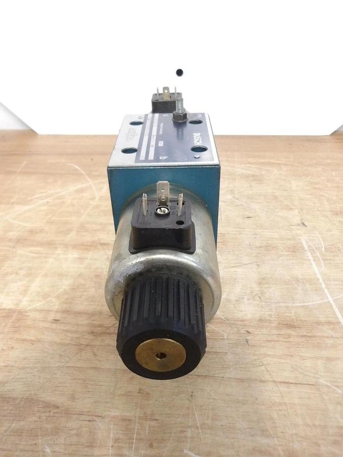 Used BOSCH 081WV10P1V1004W5024/0000 HYDRAULIC SOLENOID VALVE, #361130G NEW