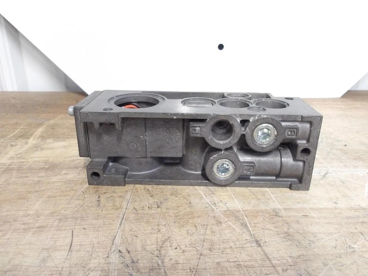 Used NUMATICS 153SA415K000030 PNEUMATIC SOLENOID VALVE, #62830G NEW