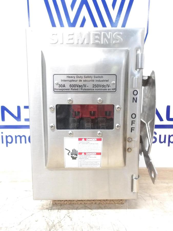 Used SIEMENS 30 AMP S/S SAFETY SWITCH 600/250 V, #715300G NEW