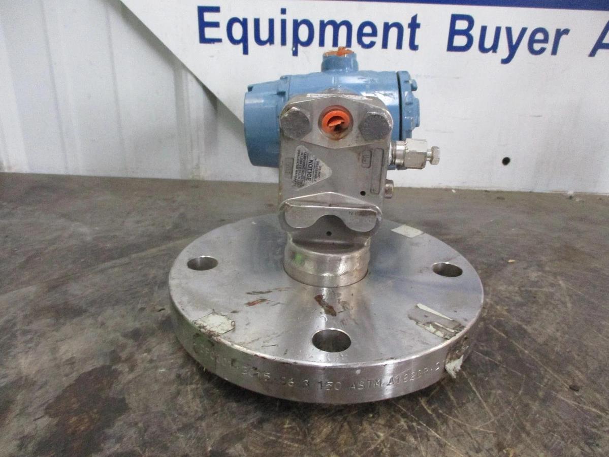 Used ROSEMOUNT 3051 PRESSURE TRANSMITTER W/ FLANGE, #35318J NEW