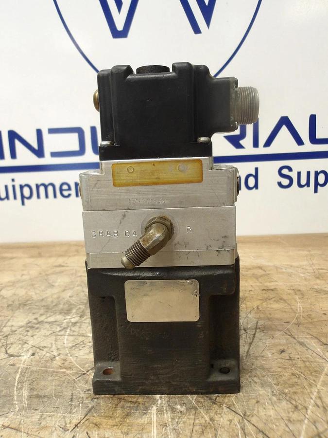 Used SAUER SUNDSTRAND SERVO VALVE (NO TAG) #826225G USED