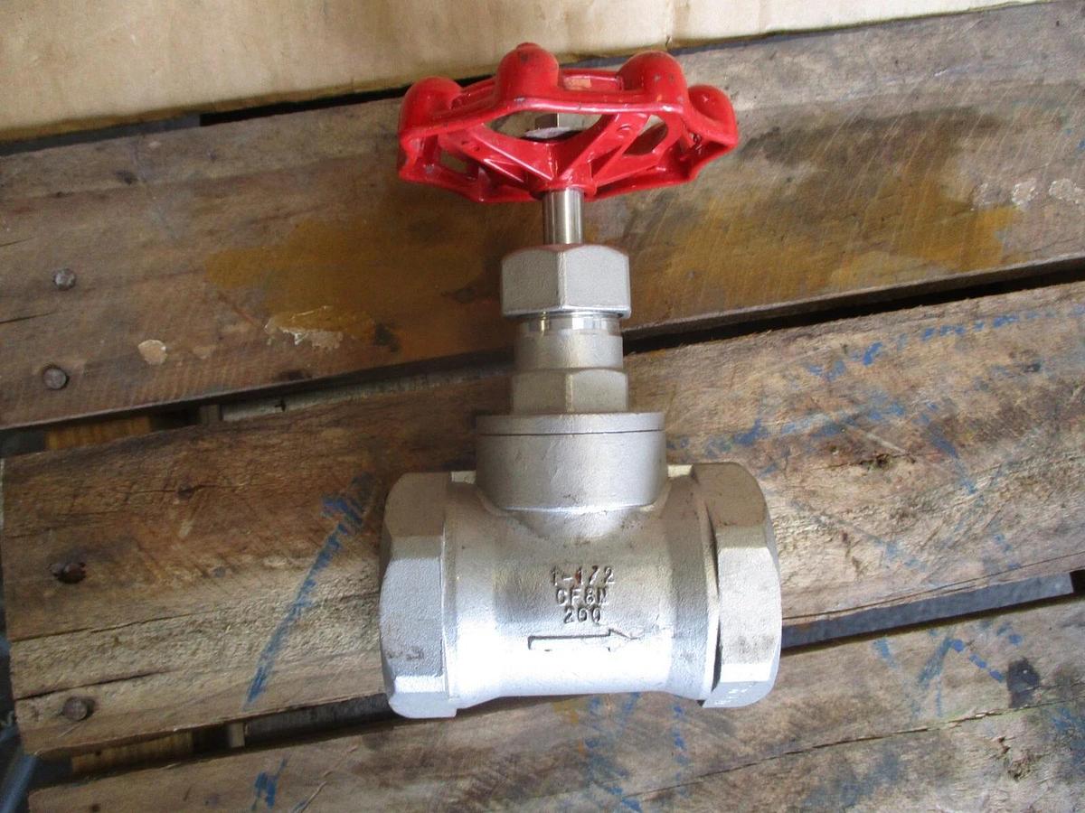 Used FNW 1-1/2" STAINLESS GLOBE VALVE, #620315J NEW