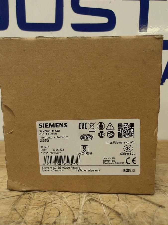 SIEMENS 34/40 AMP BREAKER 230/440 V, #710204G NIB