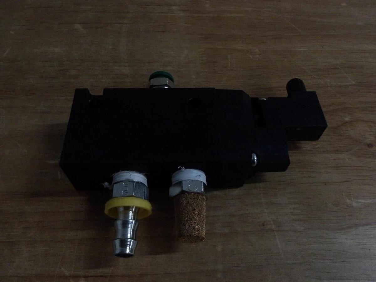 PARKER B6V2BB553A PNEUMATIC SOLENOID VALVE, #1271033G NIB