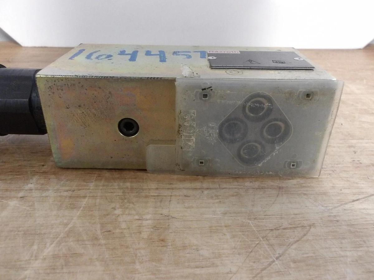 Used REXROTH HSZ 06 A216-31/S025M00 HYDRAULIC PRESSURE VALVE, #33211G NEW