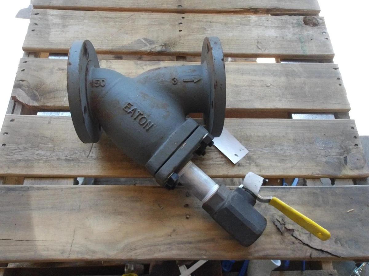 Used EATON 3" Y-PATTERN STEEL STRAINER (FLANGED) #613203G NEW