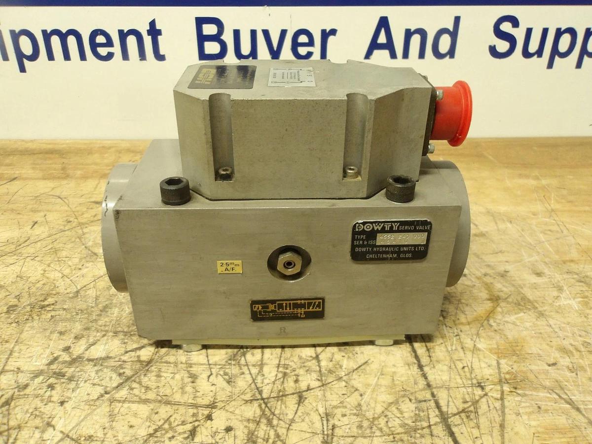 Used DOWTY 4652 243 000 SERVO VALVE, #8141026G REMANUFACTURED