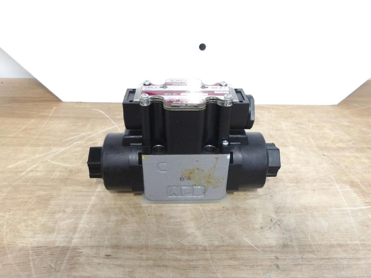 Used TOYOOKI HD1N-3W-BFA-025-D2-950 SOLENOID DIRECTIONAL VALVE, #228150G NEW
