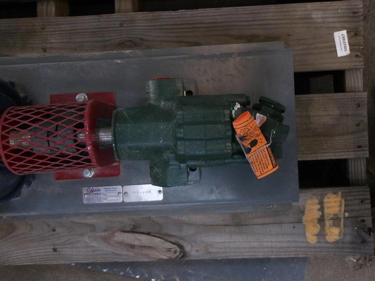 Used ROPER 1-1/2" PUMP W/ 5 HP MOTOR, #1111310GJW NEW
