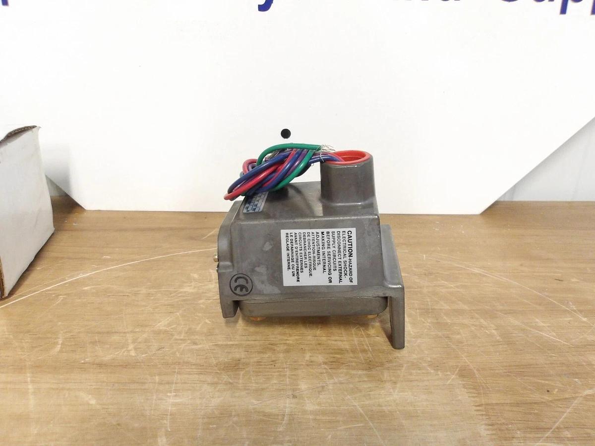 CAPP 239780 DIALMATIC PRESSURE SWITCH, #2121140G NIB
