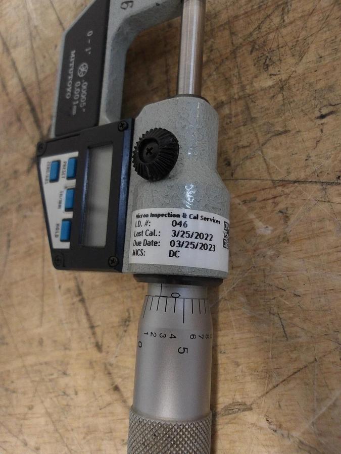 Used MITUTOYO 293-711 DIGITAL MICROMETER, #813205G USED