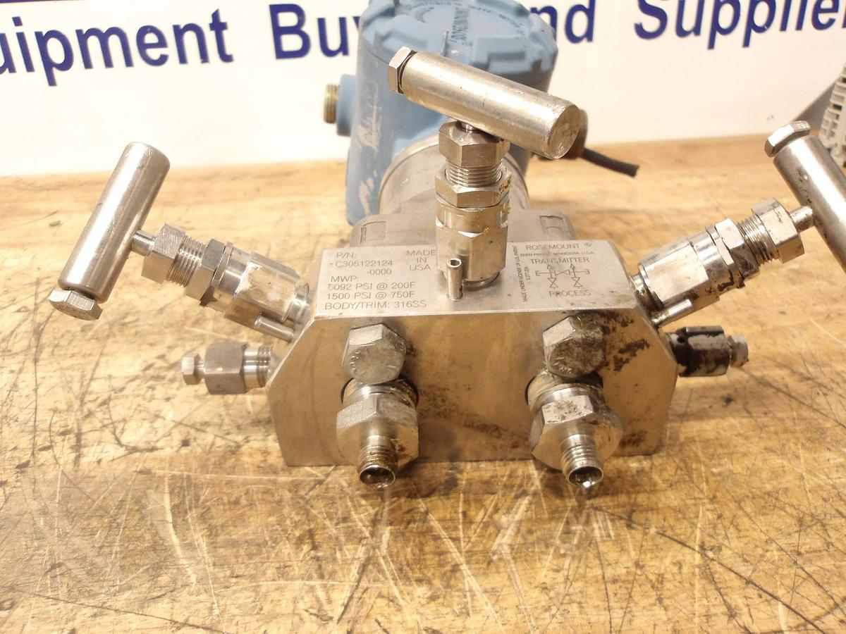 Used ROSEMOUNT 3051S2CD2A2A1141A PRESSURE REGULATOR