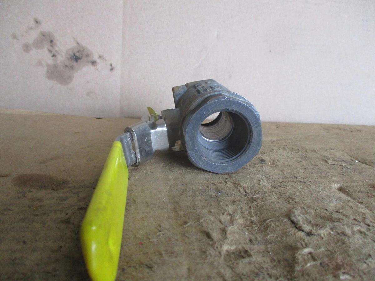 Used APOLLO 1" STEEL BALL VALVE, #681041J NEW