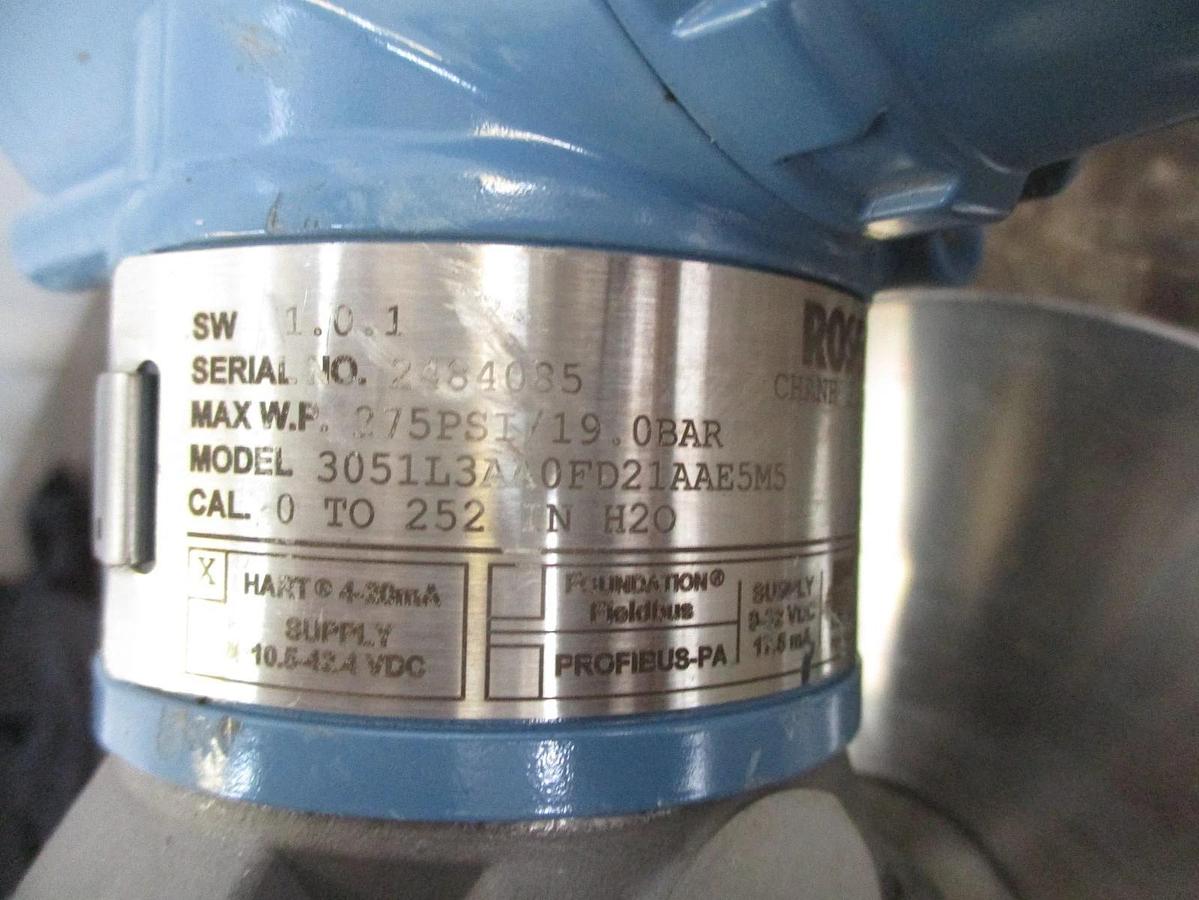 Used ROSEMOUNT 3051 PRESSURE TRANSMITTER W/ FLANGE, #35153J NEW