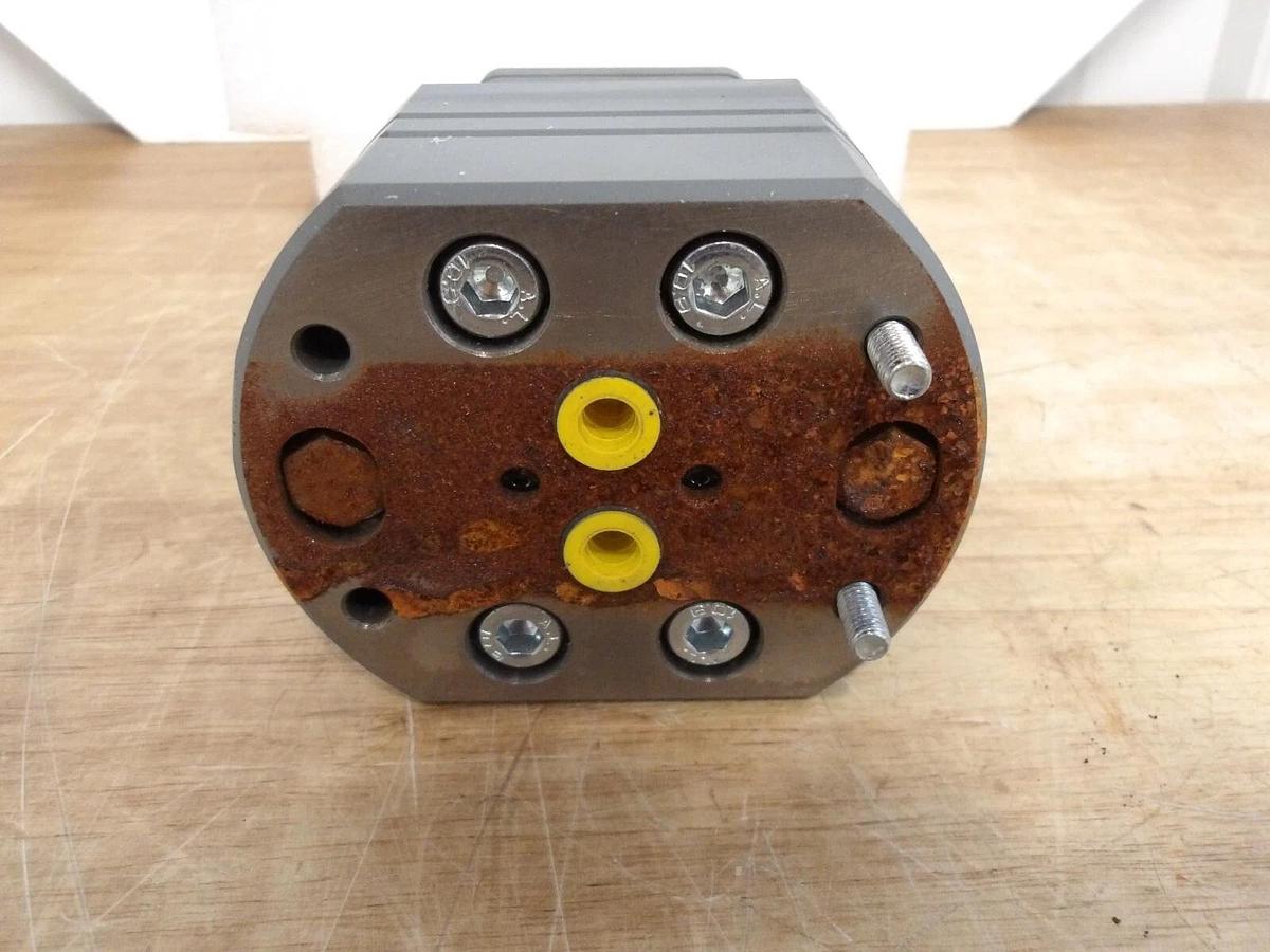 VSE VS02GP012V-12A11/3 GEAR METERING PUMP, #312203G NIB