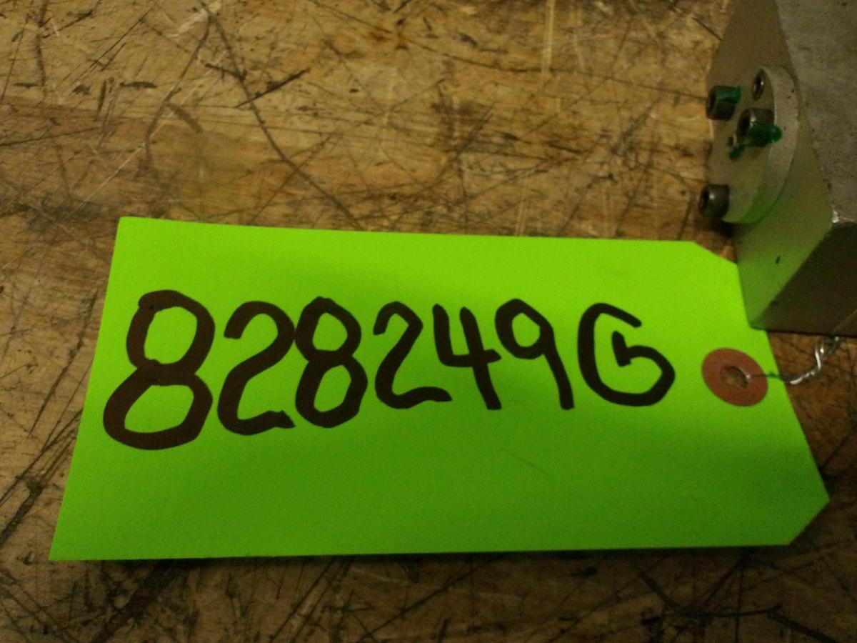 Used ACM 215A-742 SERVO VALVE