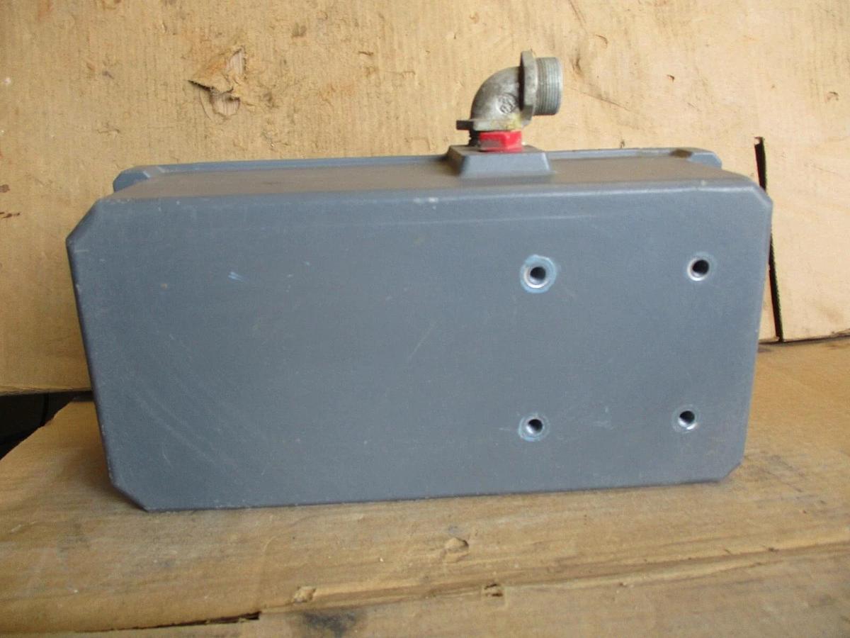 Used FOXBORO IMT20 MAGNETIC FLOW TRANSMITTER, #711245J USED