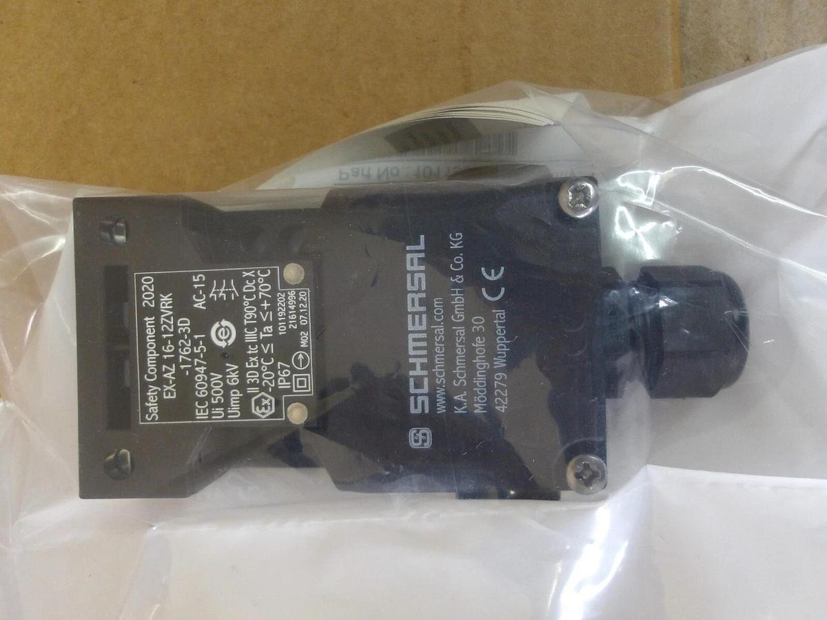 Used SCHMERSAL EX-AZ16-12ZVRK-1762-3D SAFETY SWITCH, #9131035G NEW
