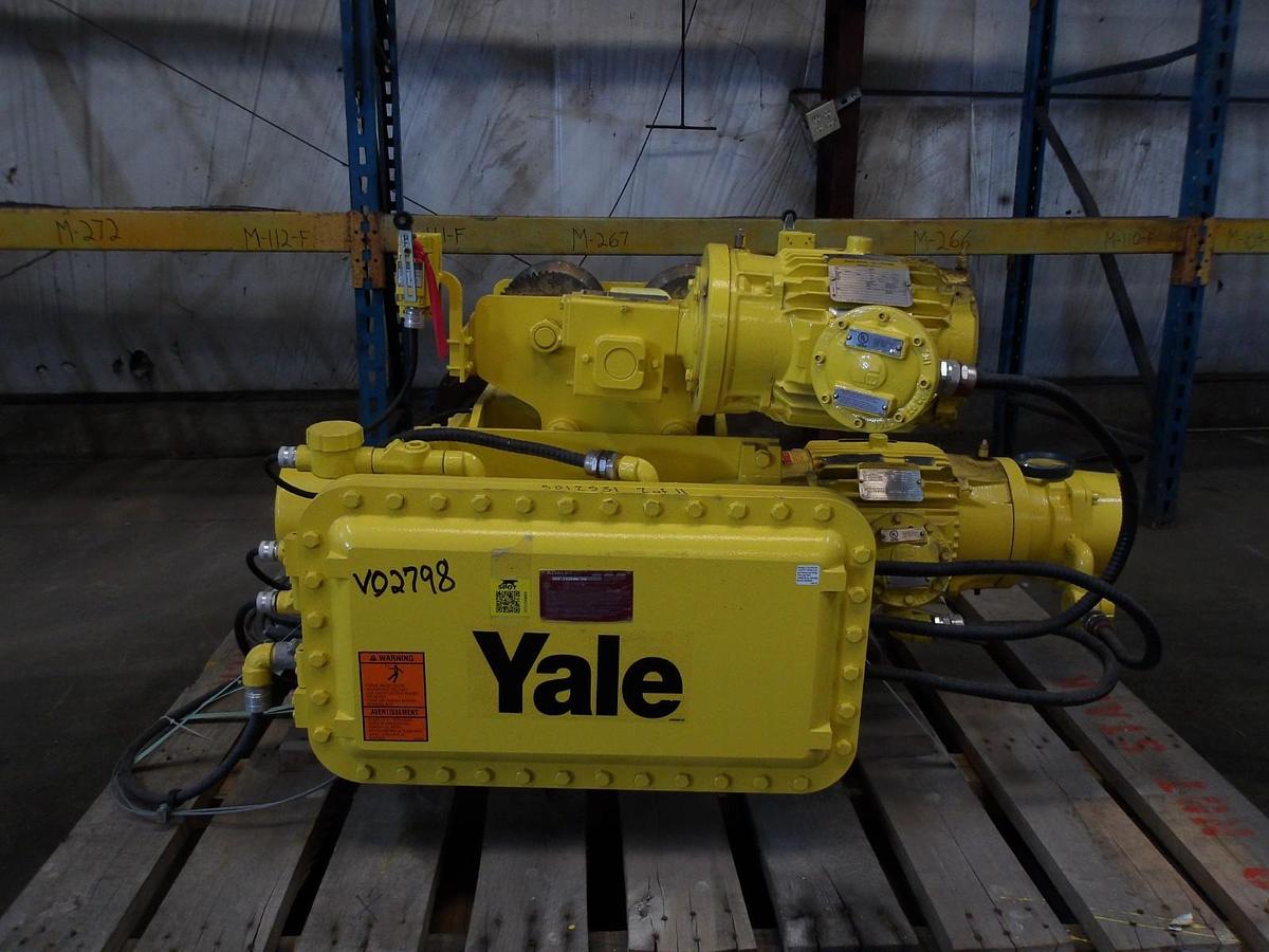 Used YALE 1 TON CABLE HOIST W/ TROLLEY BEW2-22PT1452, #113235GJW NEW