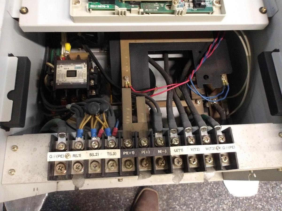 Used HITACHI J300 IGBT INVERTER, 50 HP, 480 V, #728300G PARTS ONLY