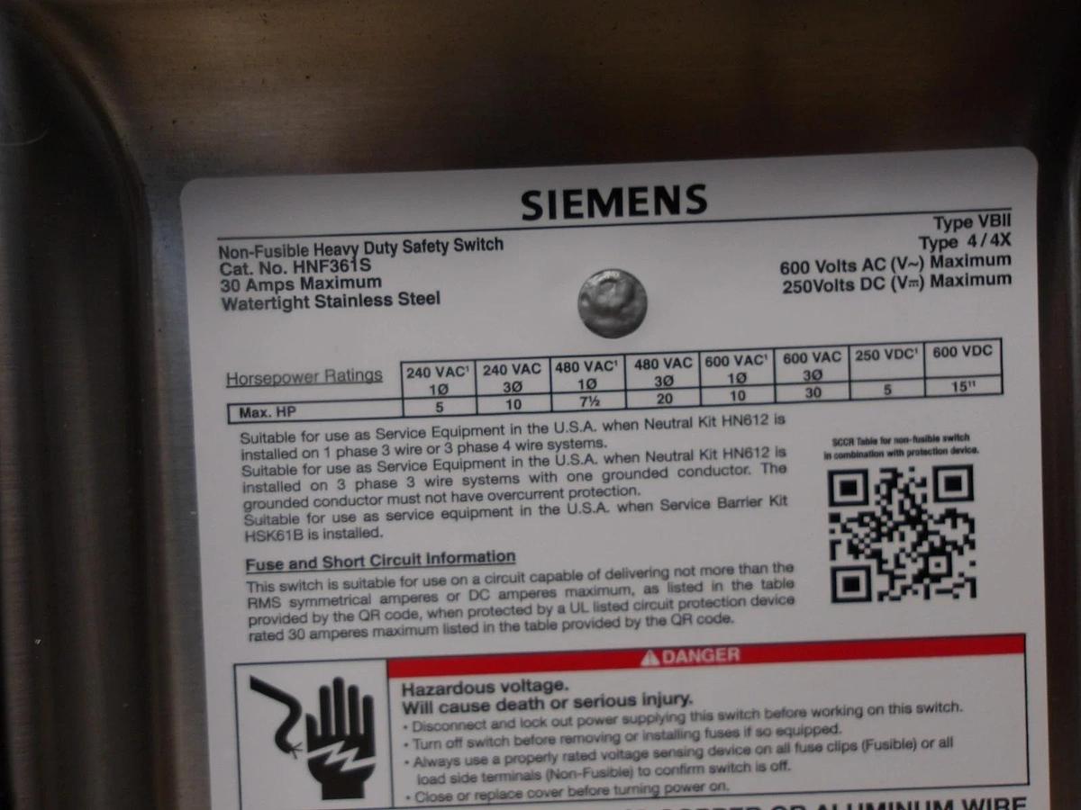 Used SIEMENS 30 AMP S/S SAFETY SWITCH 600/250 V, #7161208G NEW