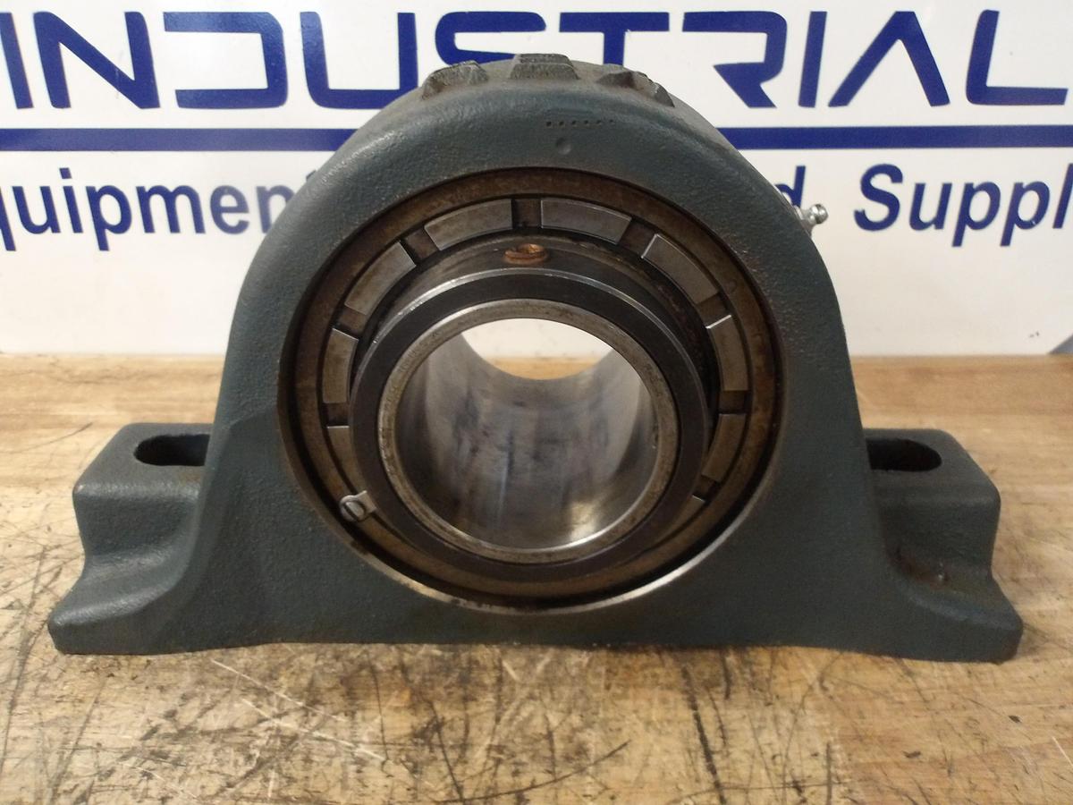 Used REXNORD ZPS-5215 PILLOW BLOCK BEARING, 2-7/8" BORE