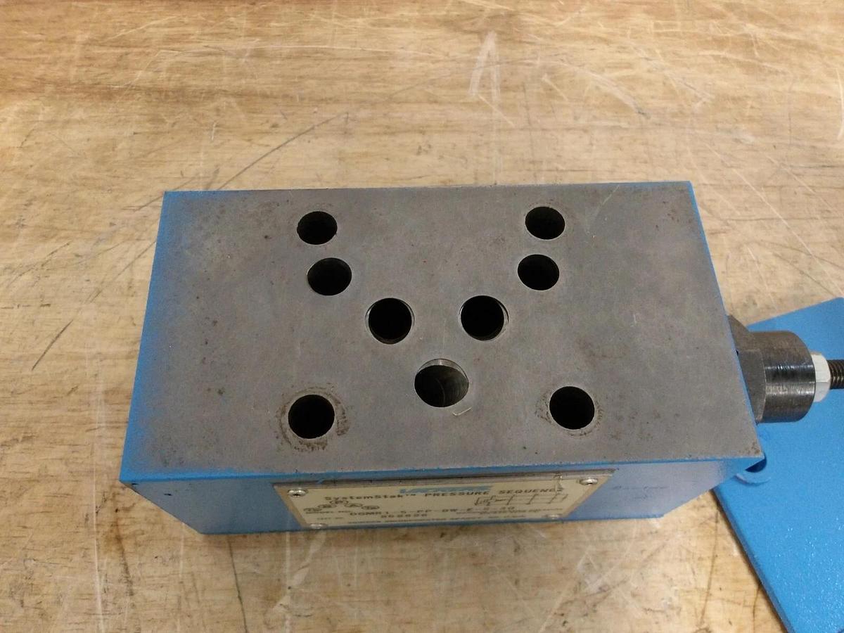 Used VICKERS DSMR1-5-PP-BW-E-S-30 SYSTEM STAK PRESSURE VALVE BLOCK, #63936G NEW