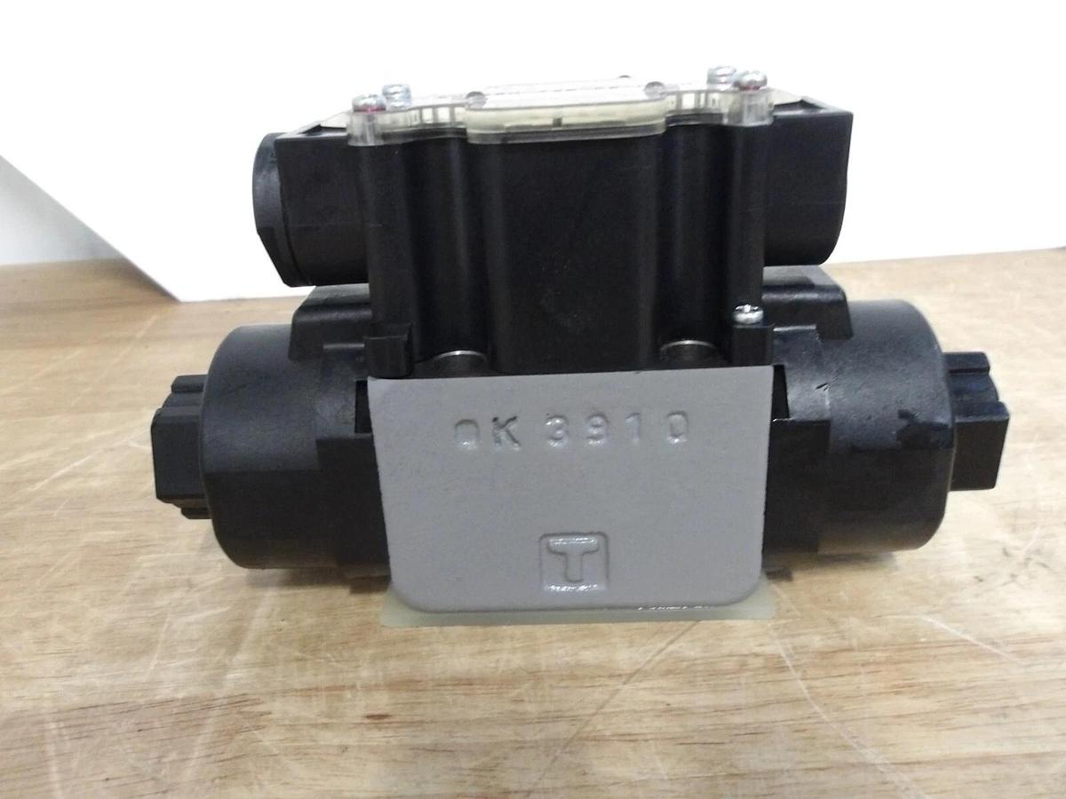 Used TOYOOKI HD1N-3W-BFA-025-D2-950 SOLENOID DIRECTIONAL VALVE, #228150G NEW