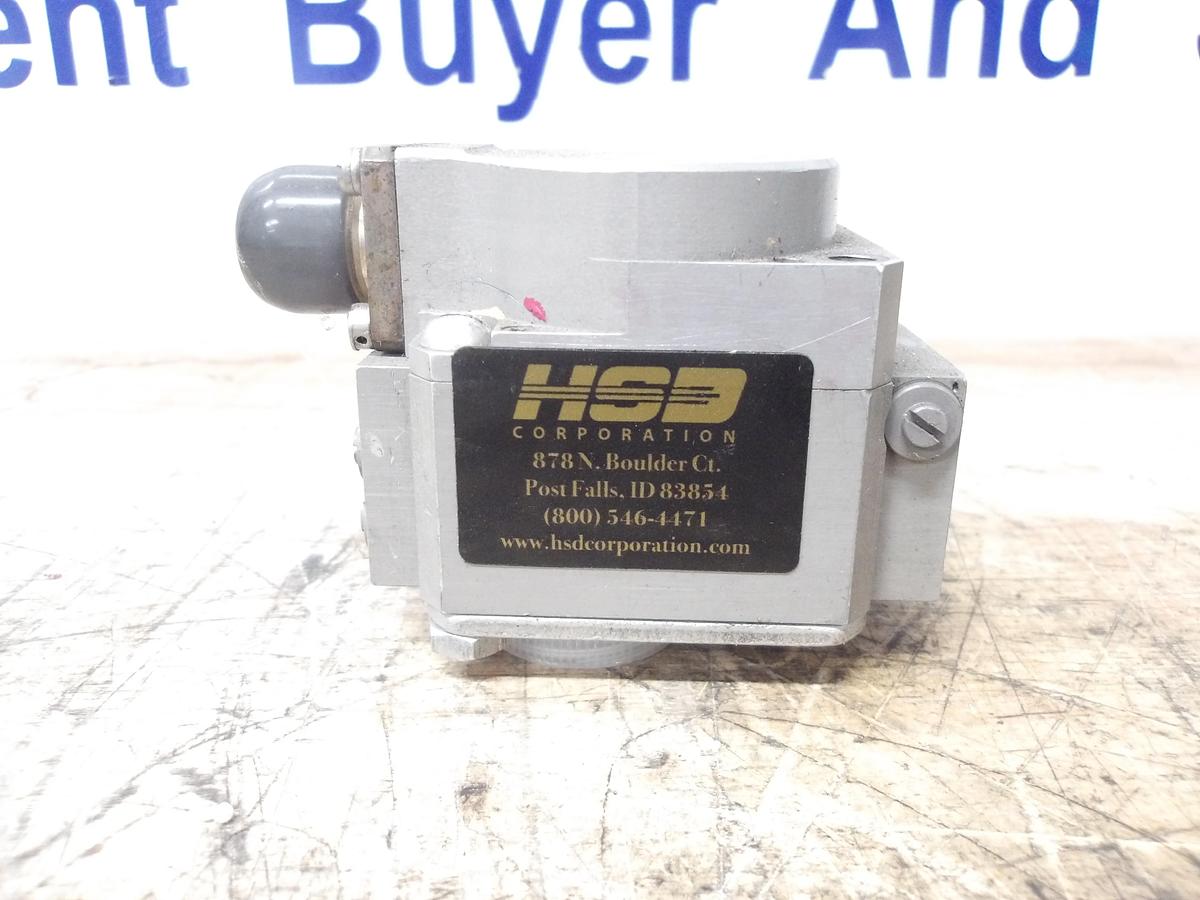 Used CADILLAC GAGE CO. F026-398A SERVO VALVE