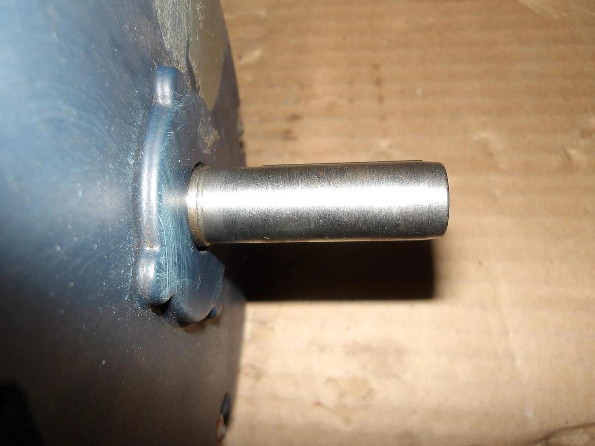 Used LEESON 1/2 HP MOTOR, FR S56, 1725 RPM, 575 V, #103750G USED