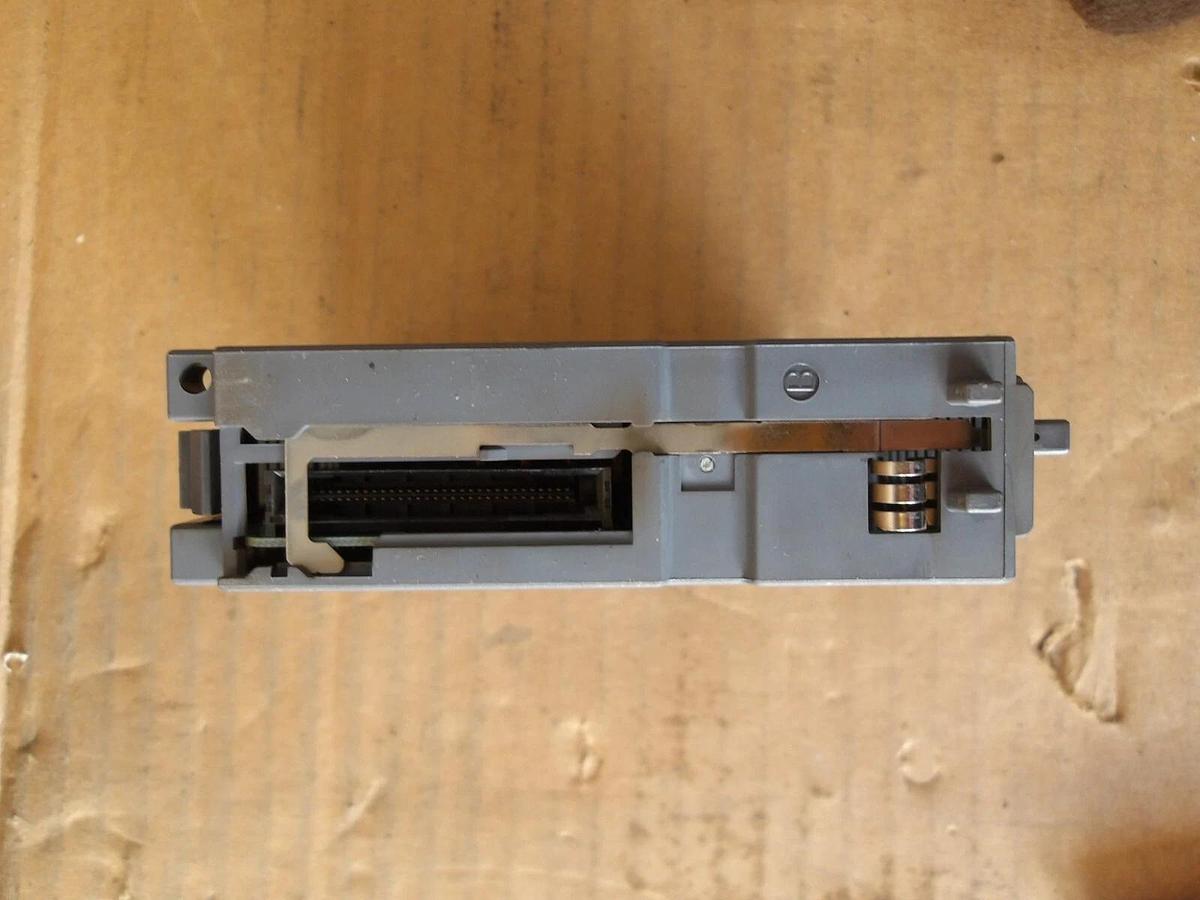 Used MITSUBISHI QY80 OUTPUT UNIT (LOT OF 4) #11121115G USED