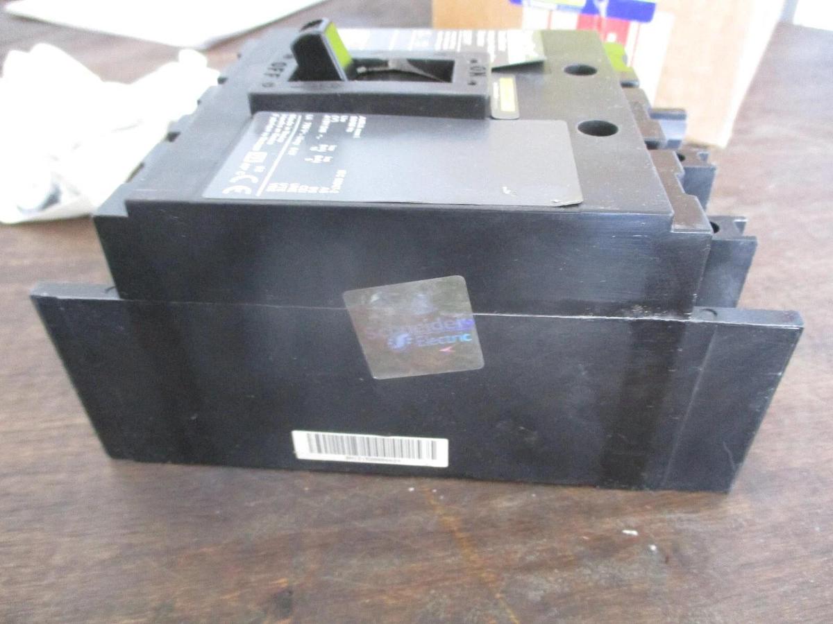 SQUARE D 225 AMP POWERPACT CIRCUIT BREAKER QB225, #114117J NIB
