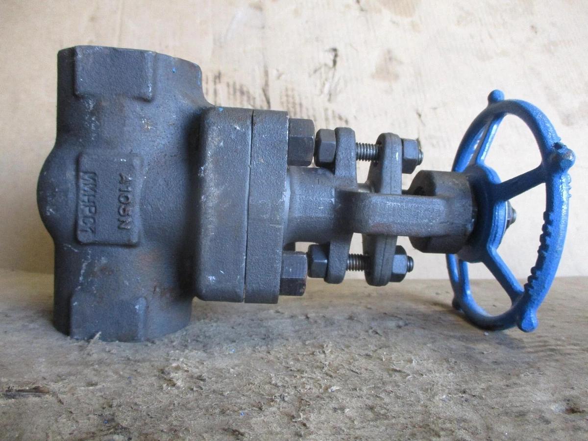 Used VELAN 1-1/2" IRON GATE VALVE, #78917J NEW