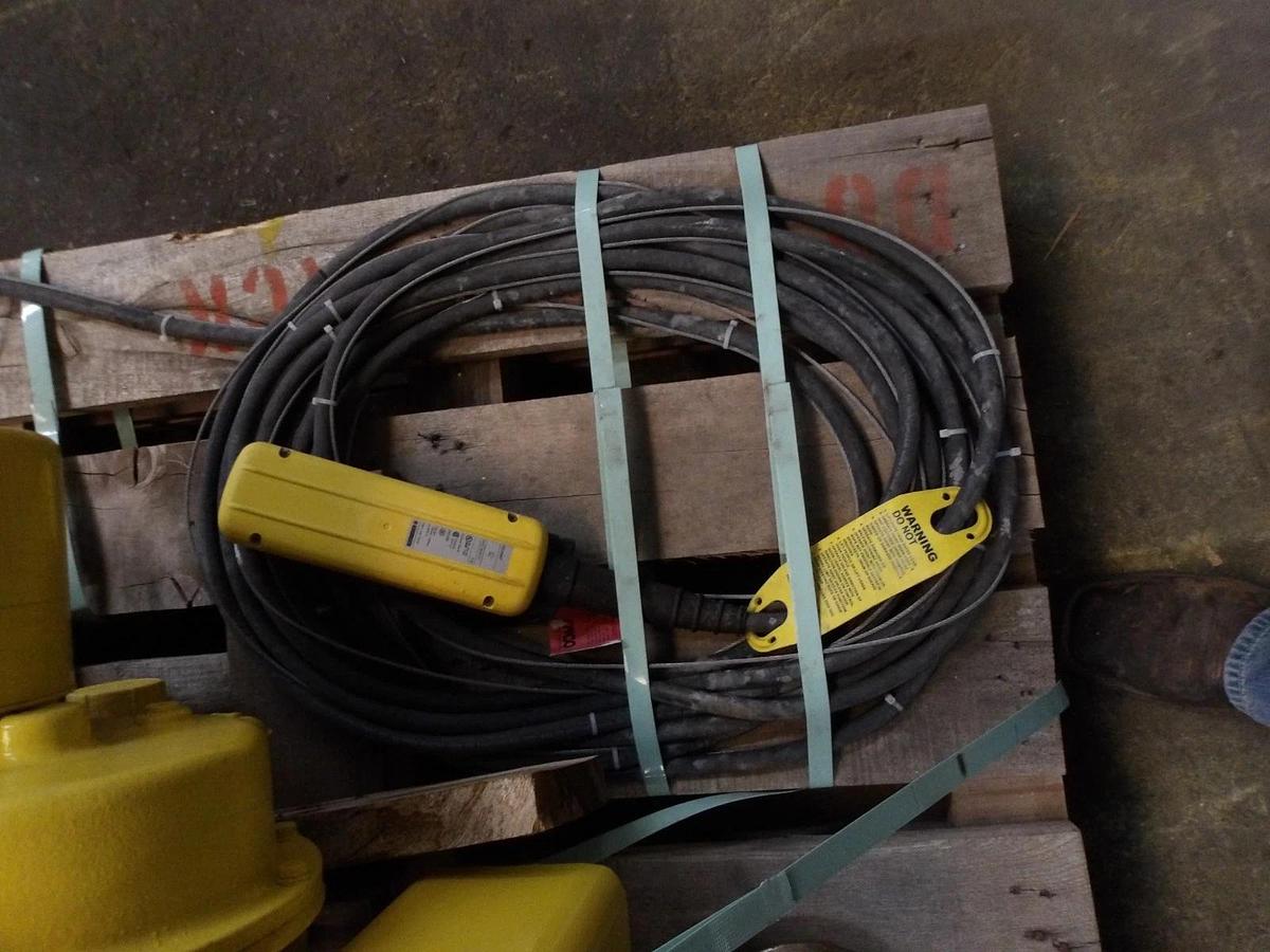 Used YALE 1 TON CABLE HOIST W/ TROLLEY BEW2-22PT1452, #113235GJW NEW