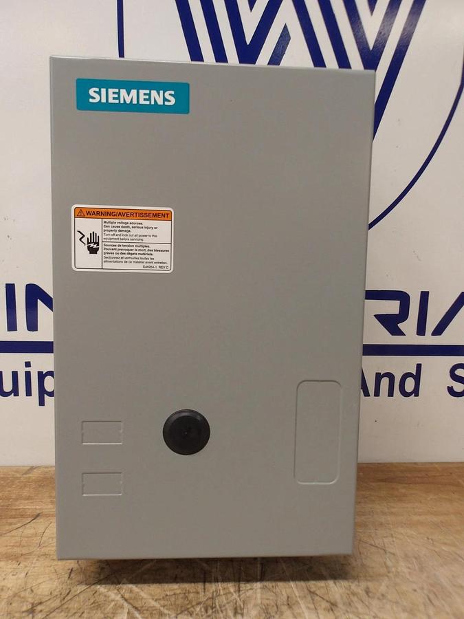 Used SIEMENS LCE01C004120A ELECTRICALLY HELD LIGHTING CONTACTOR, #630951G NEW