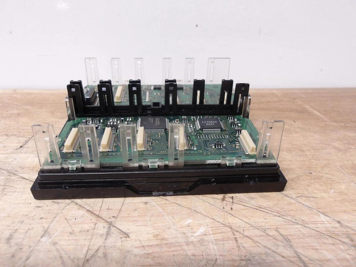 Used OMRON E5AR TEMPERATURE CONTROL PANEL (LOT OF 16) #511025G USED