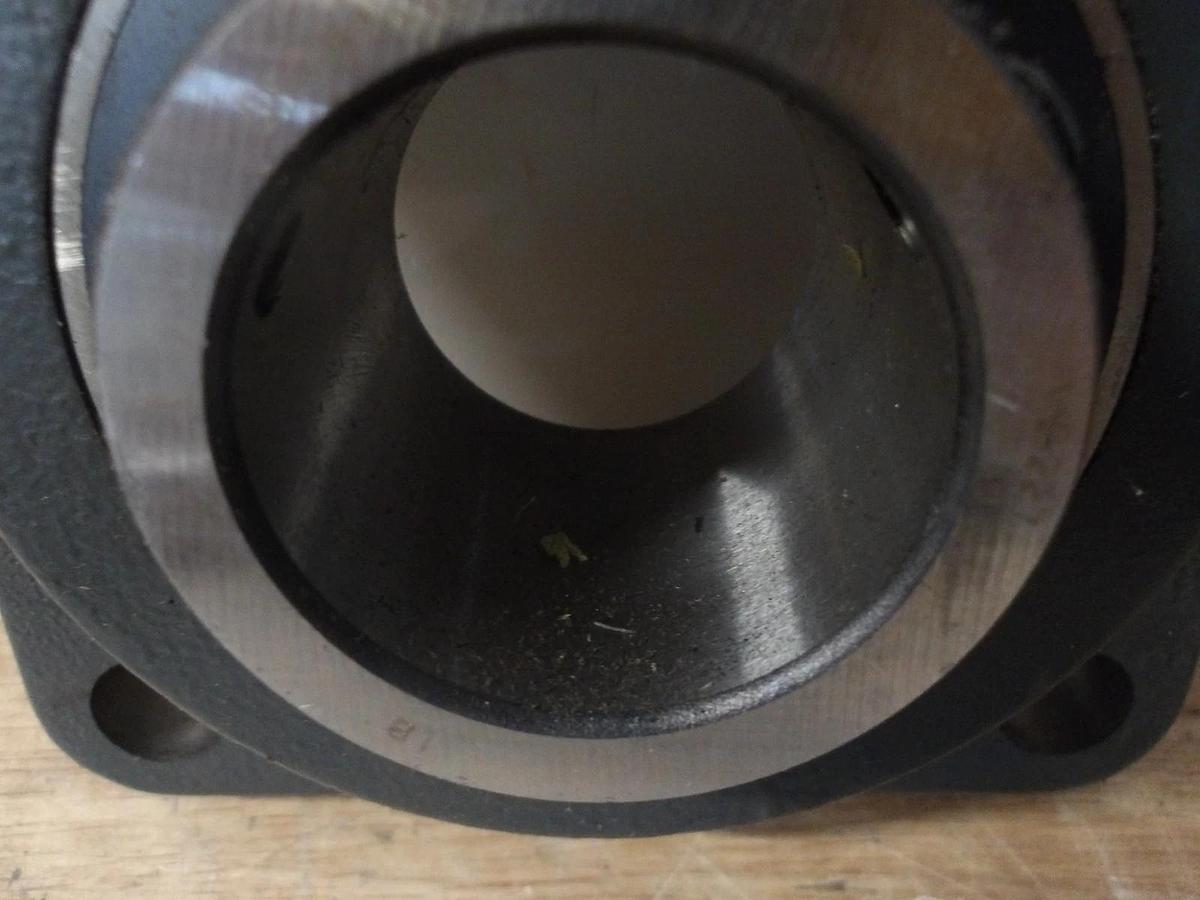 BROWNING VF45-227 SIDE MOUNT PILLOW BLOCK BEARING 1-11/16 BORE, #7271040G NIB