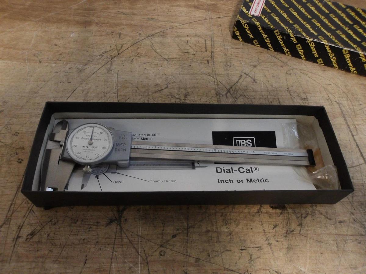 Used BROWN & SHARPE 599-679-4 DIAL SLIDE CALIPER 6" SLIDE, #814116G USED